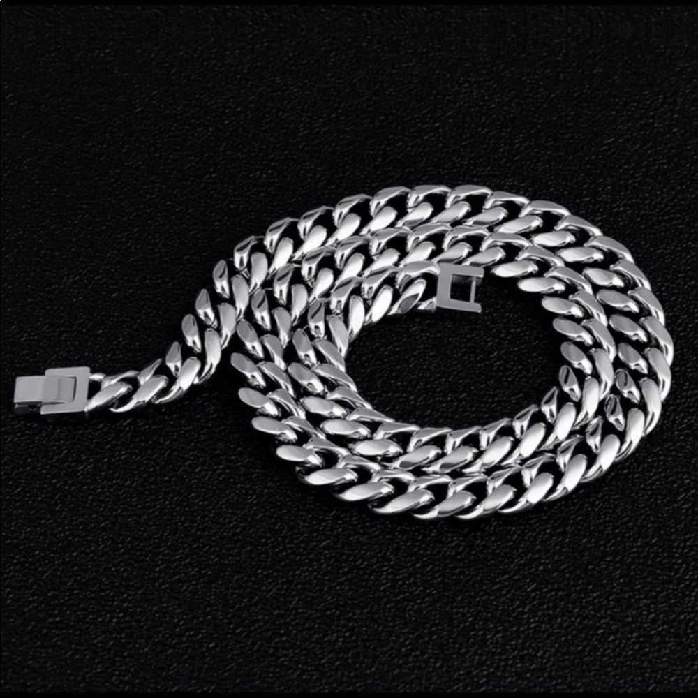 LAST DAY CERES Fine Jewelry 22” 10mm Miami Cuban Link Stainless Steel Chain - Picture 5 of 7